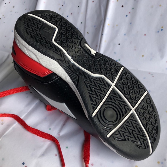 Diadora Striker B boy Shoes New in Box - Picture 4 of 7